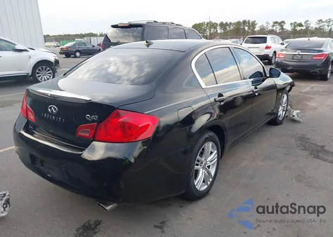 2015 Infiniti Q40 z USA, uszkodzony, nr VIN JN1CV6AR4FM521385